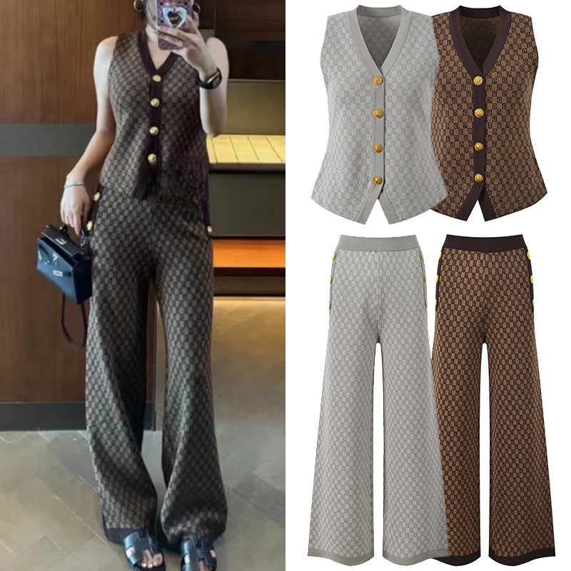 V-neck metal buckle jacquard  suit