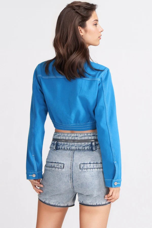 Short Jacket with Hooks