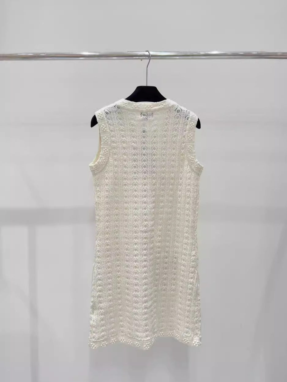 Cut-out embossed knitted dress