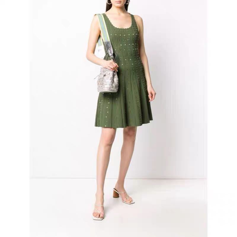 Waist slim sleeveless knit dress